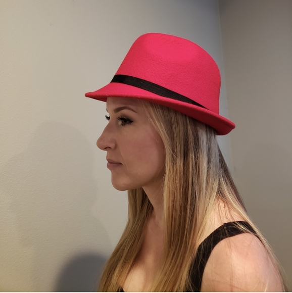 Source Unknown Accessories - Red 100% Wool Fidora